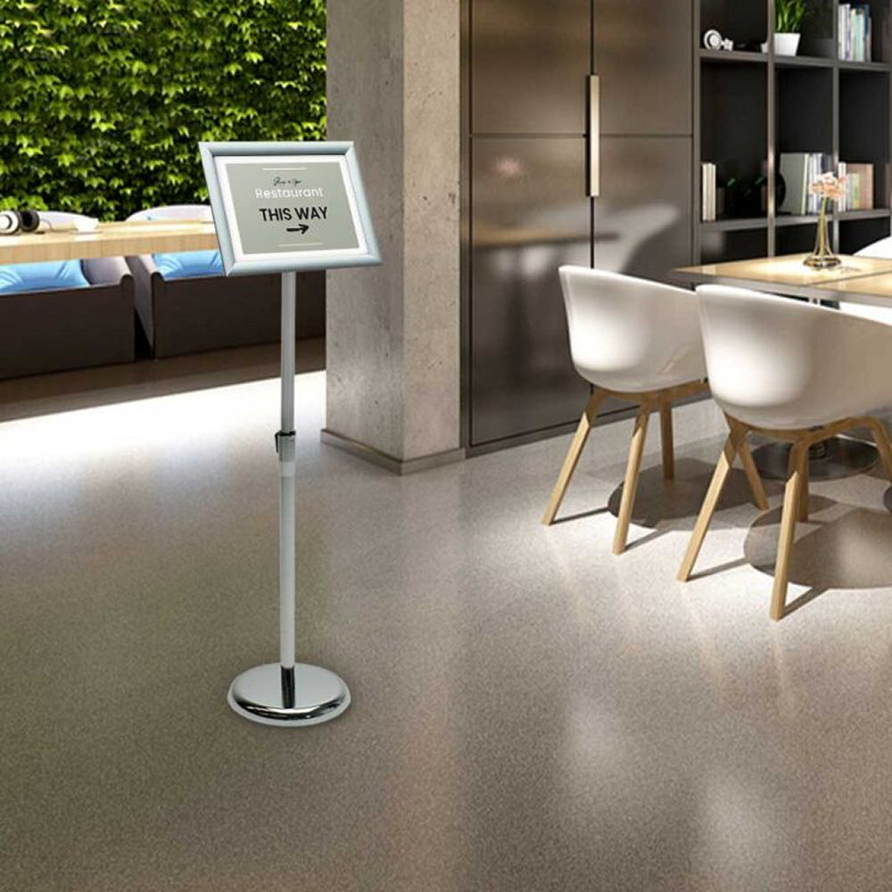 Stalak za plakate s postoljem