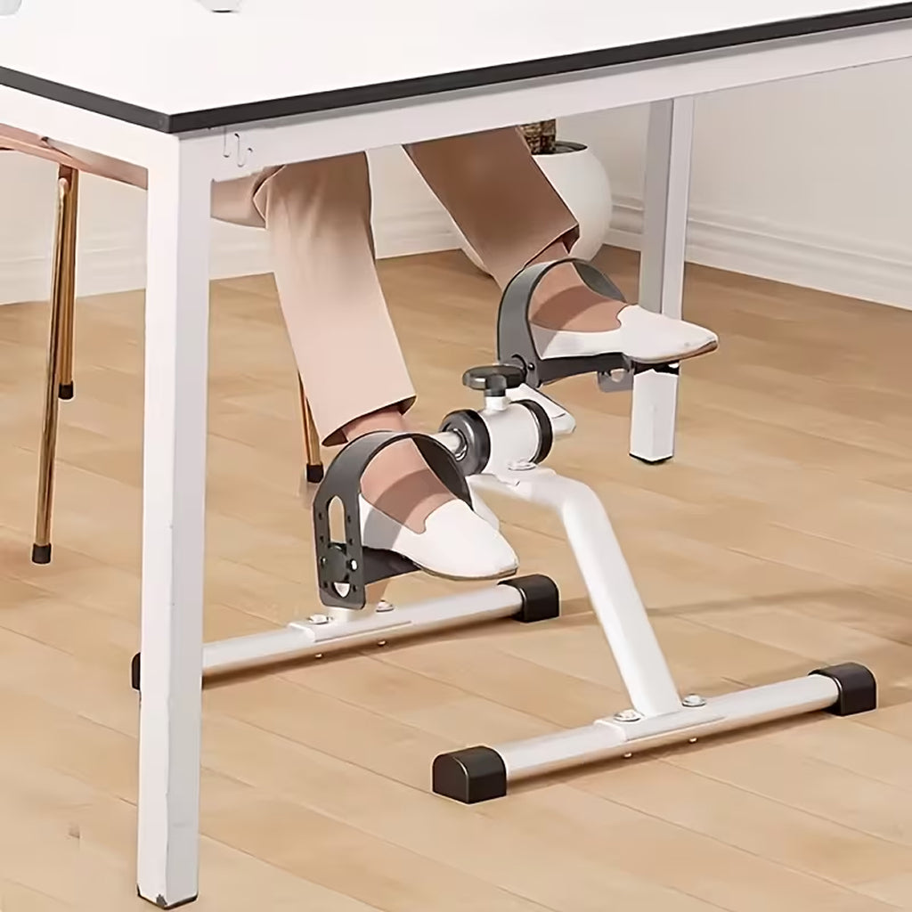 Mini sobni bicikl s pedalama