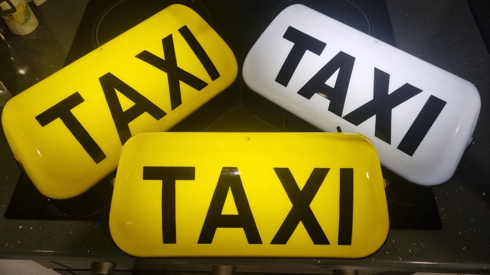 KROVNA TAXI LED TABLA